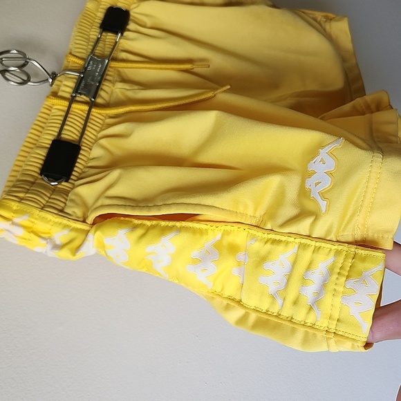 Shorts - Picture 3 of 3